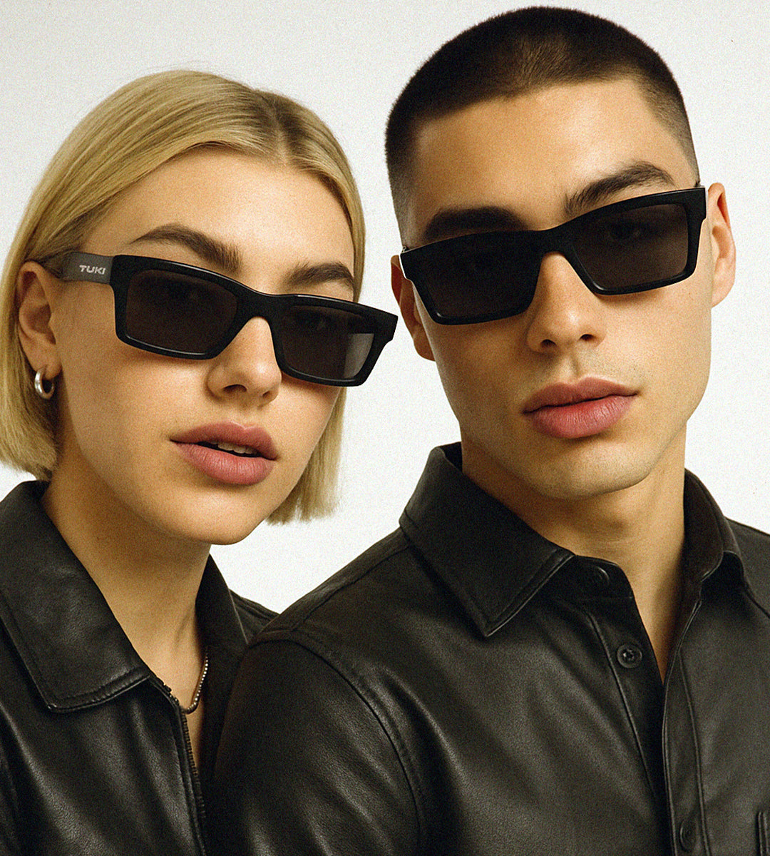 TOTAL BLACK